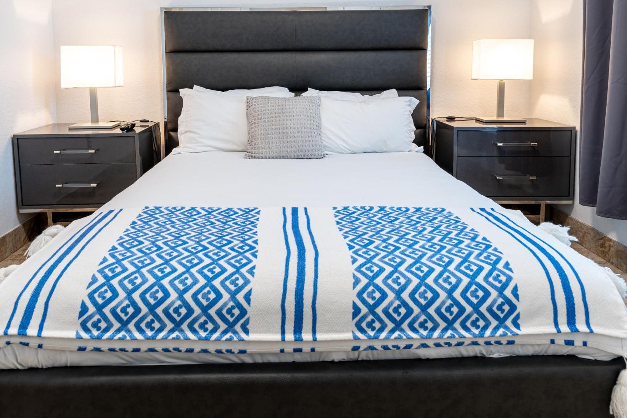 Apartment 3 Bedroom In Tuscana Resort , 15" From Disney Kissimmee Buitenkant foto