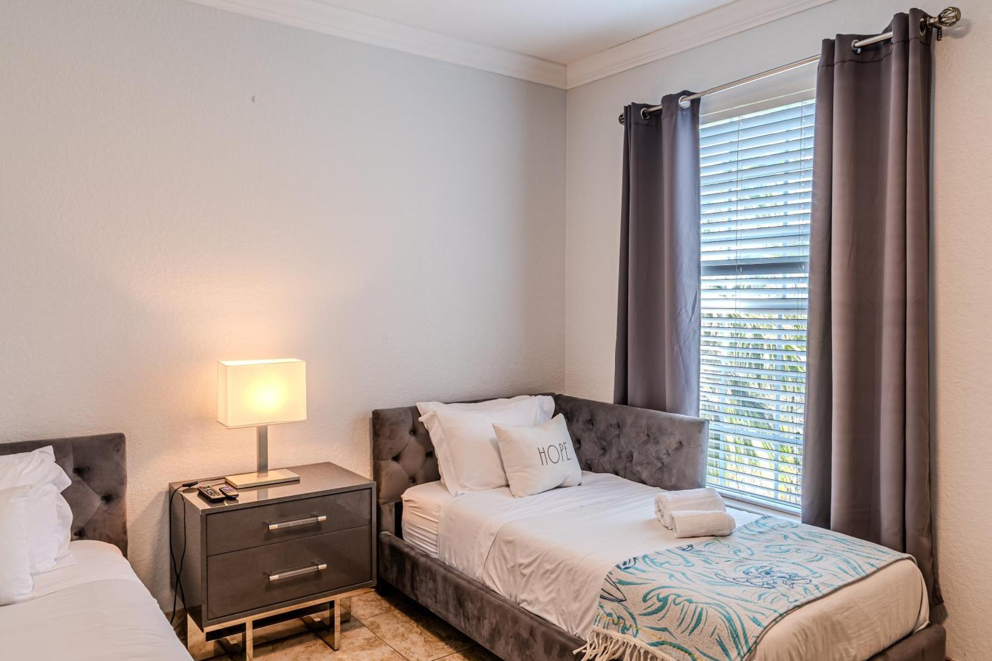Apartment 3 Bedroom In Tuscana Resort , 15" From Disney Kissimmee Buitenkant foto